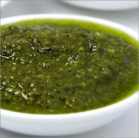 Jak samodzielnie zrobić pesto