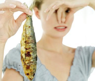 Jak pozbyć się przykrego zapachu ryb