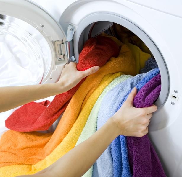 Jak przygotować ubrania do prania